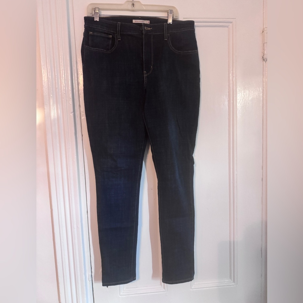 Levi's Women's Deep Indigo Skinny Jeans